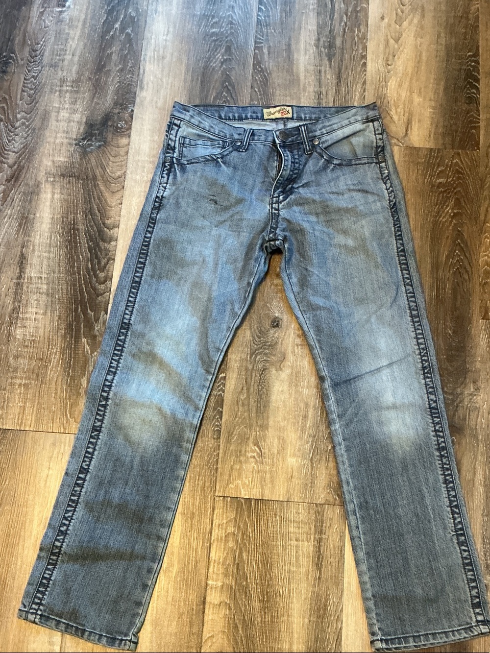 Wrangler 20X Faded Blue Straight Jeans
